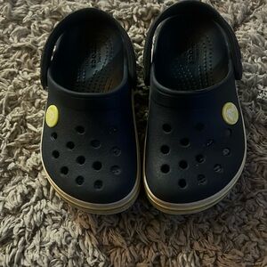 Toddler crocs